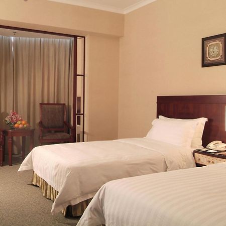 Rosedale Hotel & Suites Guangzhou - Free Shuttle Bus To Canton Fair Exteriör bild
