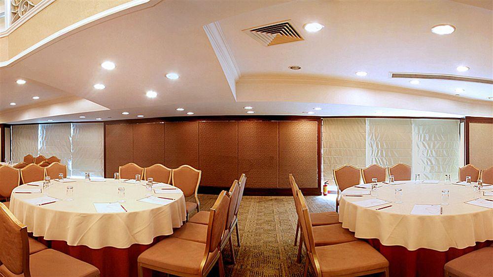 Rosedale Hotel & Suites Guangzhou - Free Shuttle Bus To Canton Fair Exteriör bild