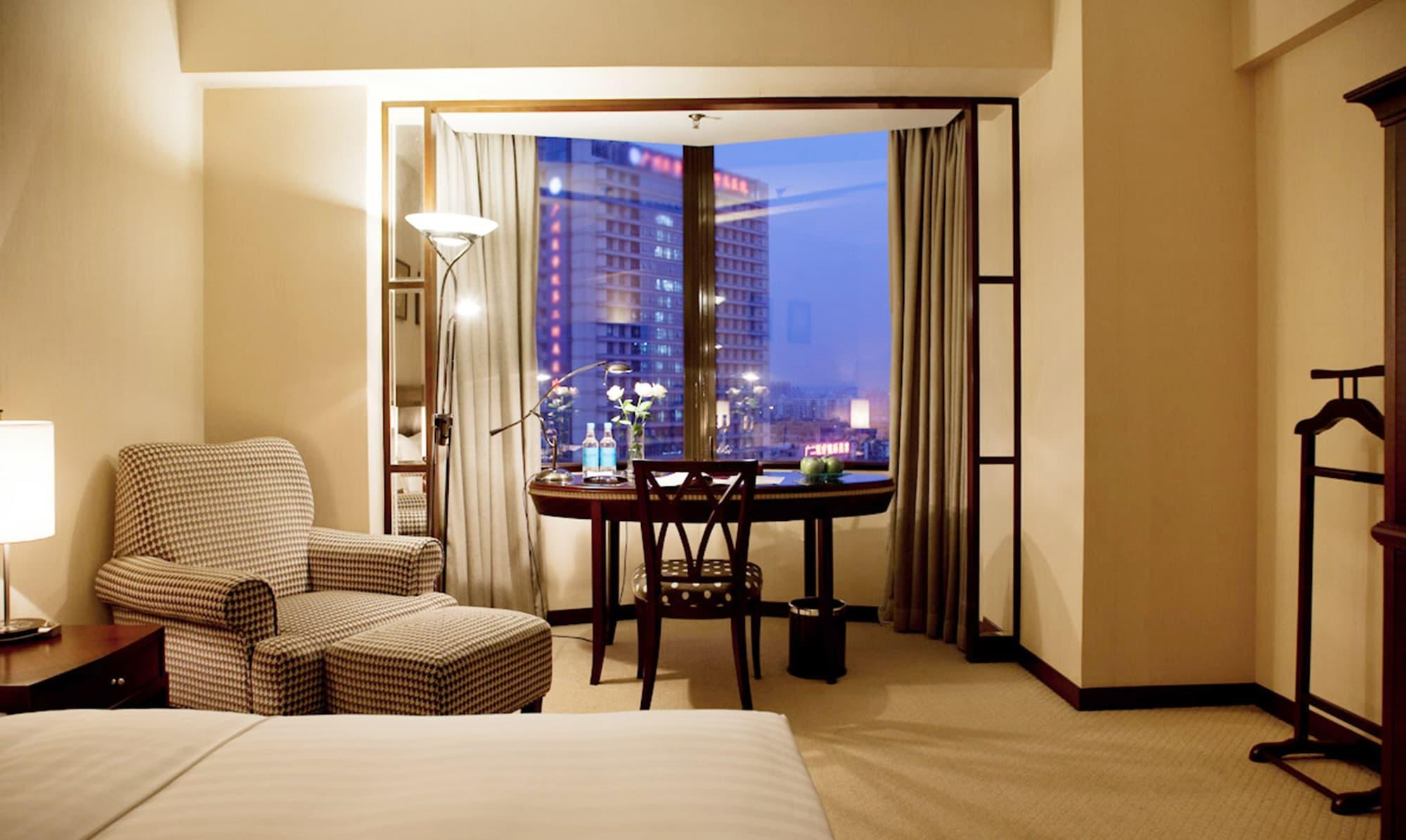 Rosedale Hotel & Suites Guangzhou - Free Shuttle Bus To Canton Fair Exteriör bild